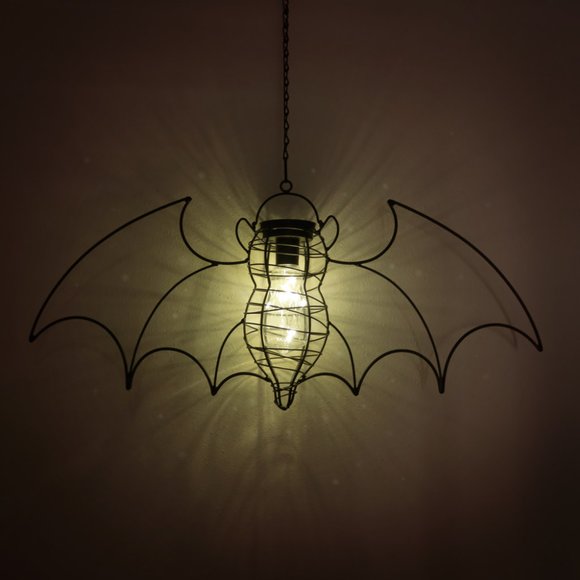 Alchemy Gothic Solar LED Black Bat Garden Light New in Box - Picture 2 of 2